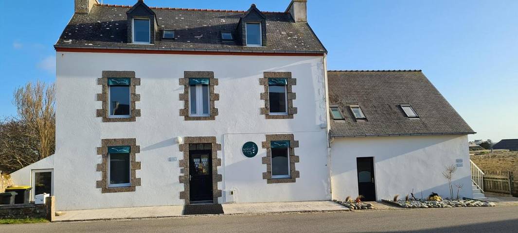 Location de vacances pour 2 personnes, avec vue ainsi que terrasse et jardin à Ouessant - 2