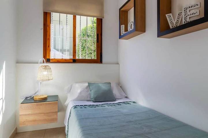 Chalet für 6 Personen, mit Garten in Oliva - 2