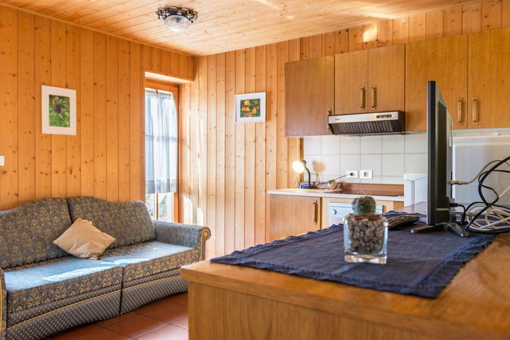 Appartamento intero, Appartamento 105 della Pension Sonia con vista sulle montagne, giardino e Wi-Fi in Santa Maddalena (Valle Isarco), Funes