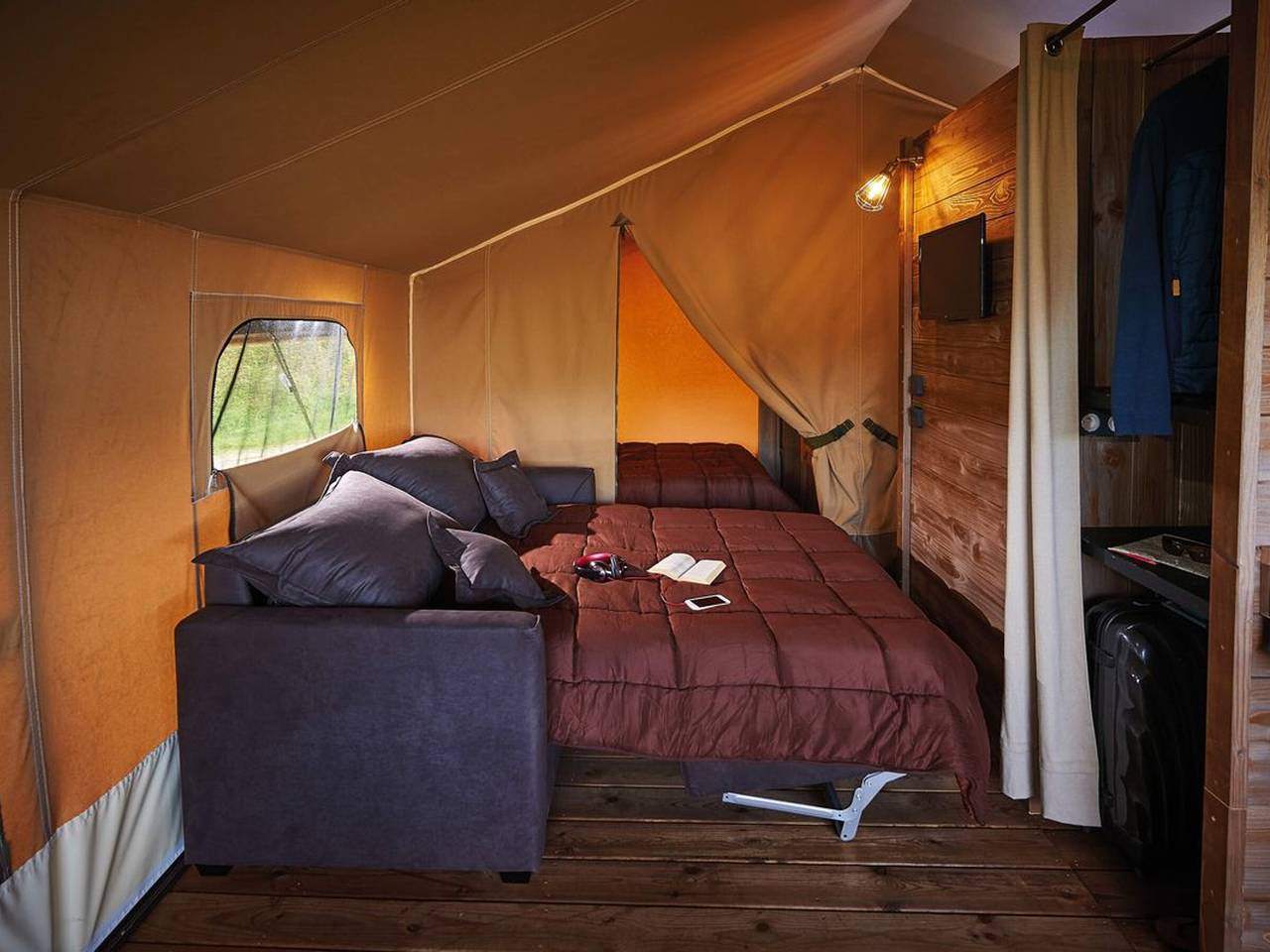 Stilt Cabin with Terrace in Saint-Maime, Parc naturel régional du Luberon