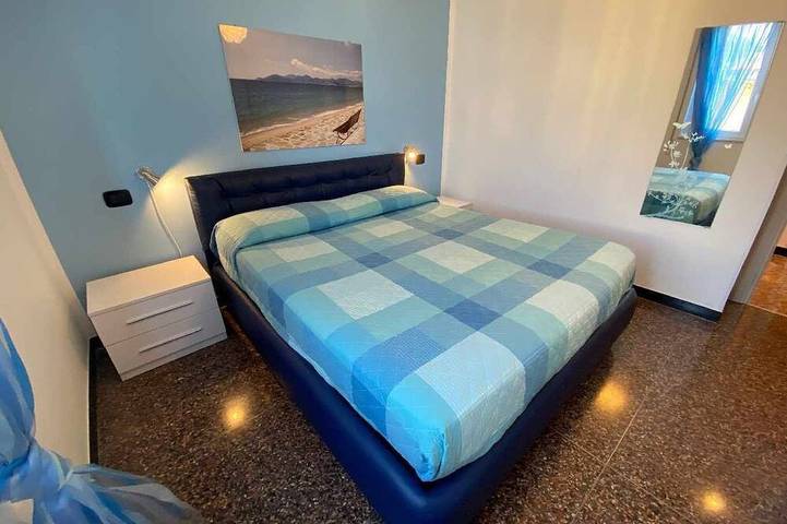 Ganze Wohnung, Arcobaleno Apartment  500 Meter vom Meer entfernt. in Albissola Marina, Riviera di Ponente