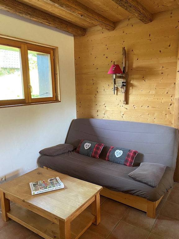 Gîte Le Margeriaz - le Chalet de la Forêt in La Féclaz, Les Déserts