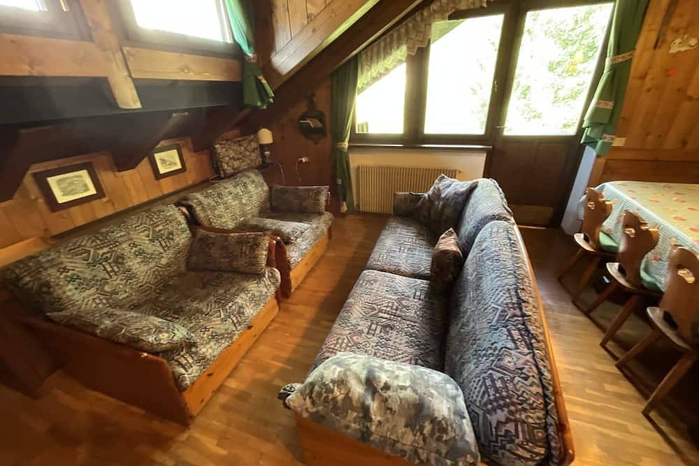 Appartamento intero, Chalet Stravedo - Una Camera da Letto Appartamento, Ospiti Massimo 4 in San Vito di Cadore, Dolomiti Superski