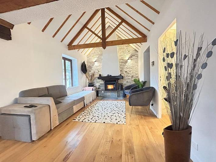 Location de vacances pour 8 personnes, avec jardin ainsi que balcon et jacuzzi dans Tessé-Froulay