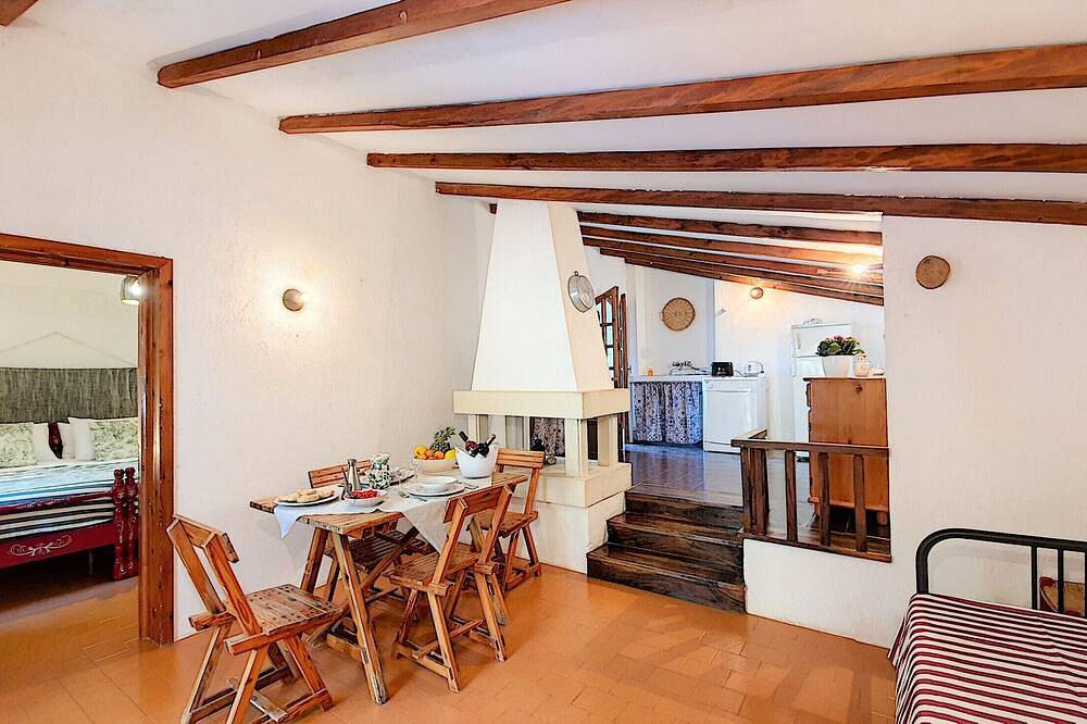 Charming stone trullo with sea access (house F) in Castro (Lecce), Lecce Province