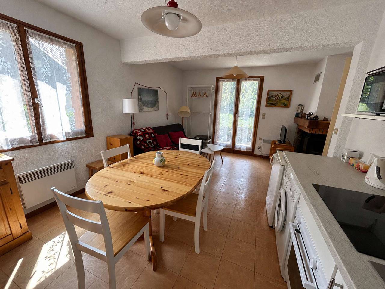 Ganze Wohnung, Gemütliches T3-Apartment für 4-5 Personen, direkter Pistenzugang, ruhige Lage, Terrasse in Beaufort (Rhône-Alpes), Albertville und Umgebung