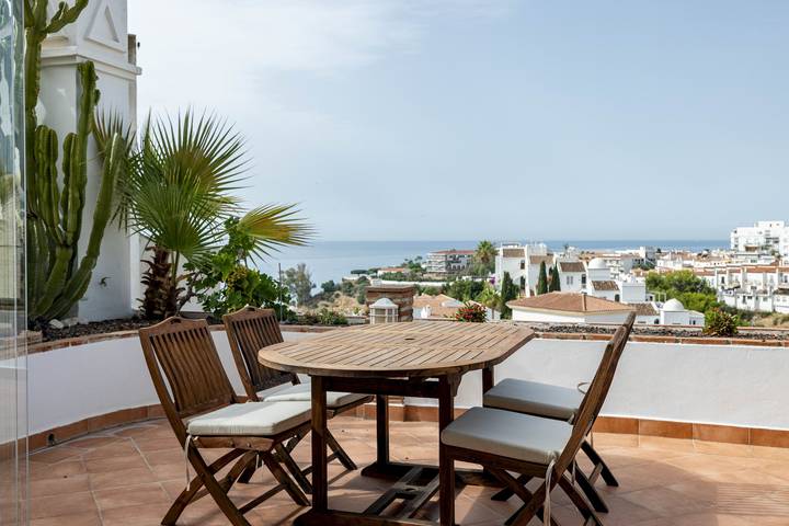 Apartamento entero, Apartamento de vacaciones para 4 personas con terraza in Playa de Burriana, Nerja