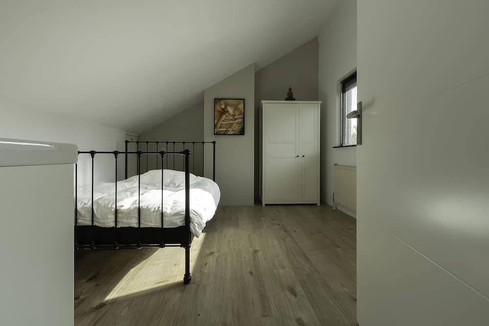 Komfortabel Eingerichtetes Ferienhaus mit Herrlichem Sonnige Terrasse in Heiloo, Noord-Holland - Kust van de Noordzee