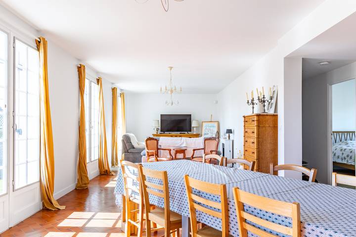 Casa vacacional 'La Parenthèse Enchantée' con terraza privada, jardín y Wi-Fi in Coulounieix-Chamiers, Périgord Blanc