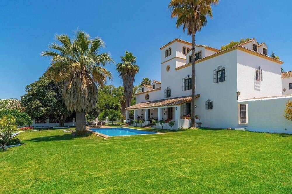 Casa vacanza a Pueblos Blancos a partire da 689€ a notte