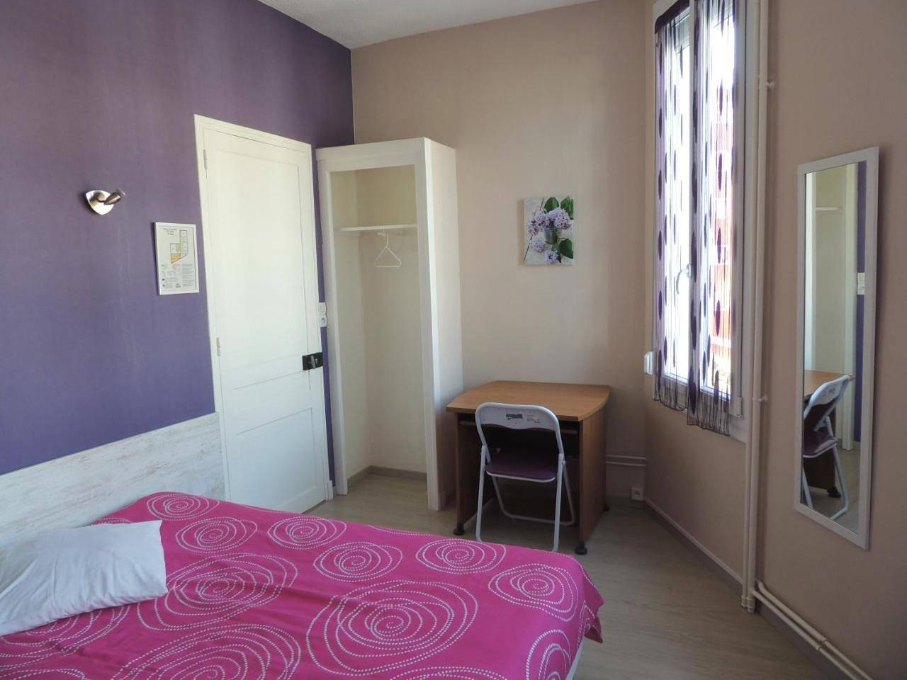 Hotel Le Colbert epernay in Épernay, Marne