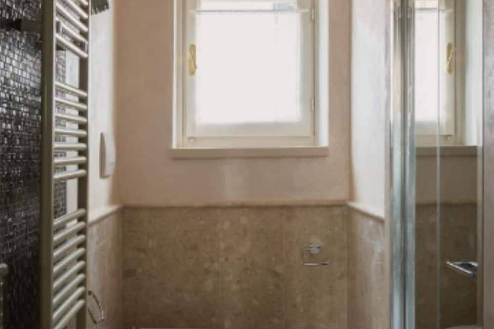 Appartamento intero, Bellevue Suite Rosselli in Como, Lago di Como