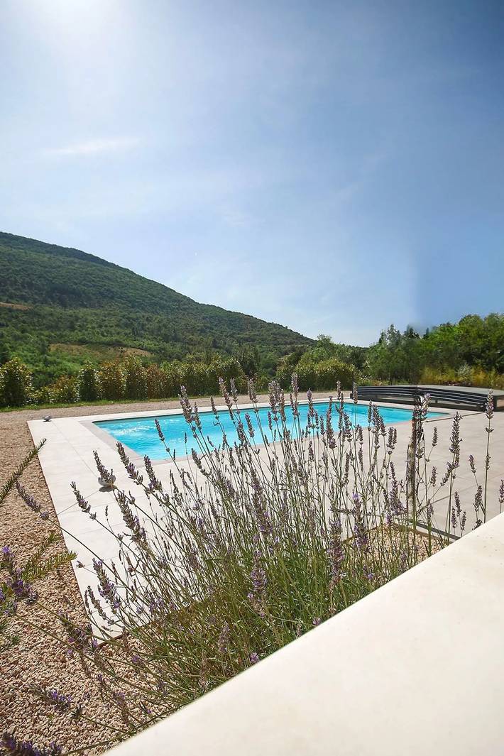 Maison de vacances pour 10 personnes, avec terrasse ainsi que jardin et piscine dans la Drôme - 4