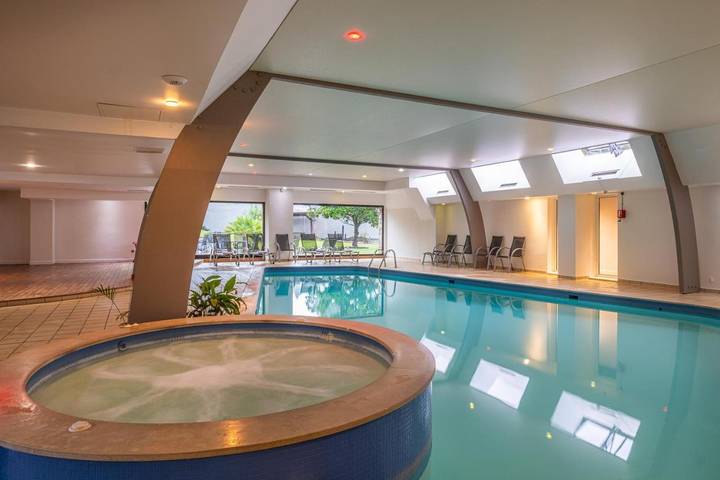 Hôtel pour 2 personnes, avec jardin et piscine ainsi que jacuzzi et sauna