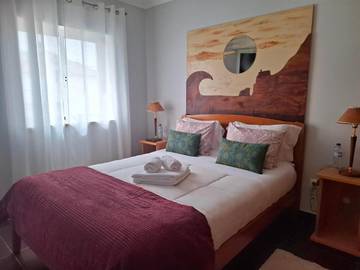 Maison d’hôte pour 2 personnes, avec terrasse et vue, animaux acceptés à Nazaré