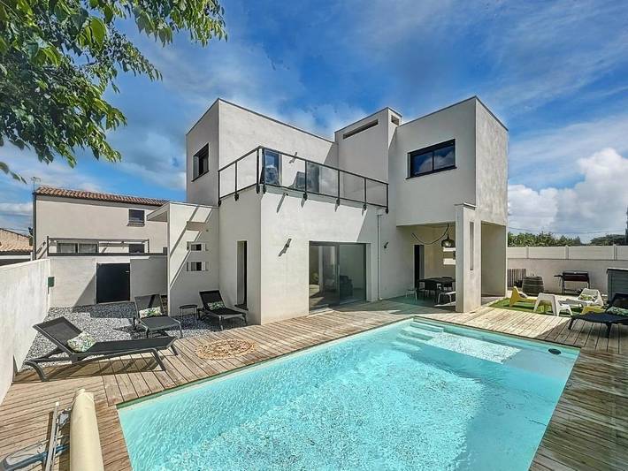 Chalet para 8 personas, con piscina y terraza - 1