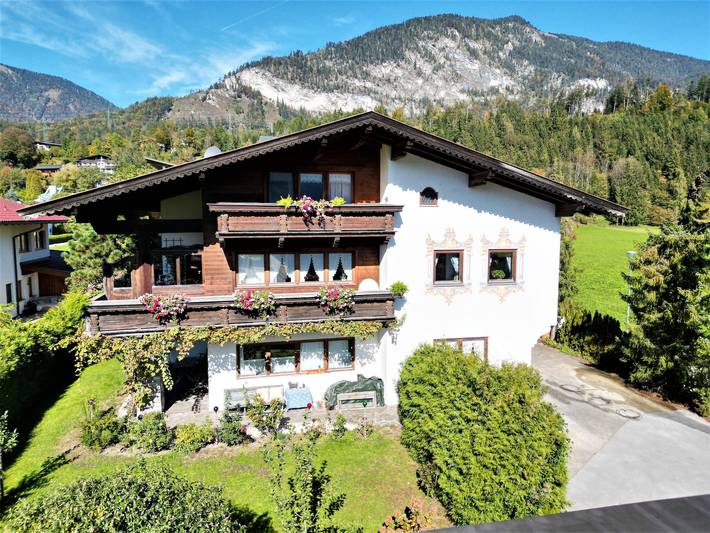 Ganze Ferienwohnung, Ferienwohnung 1 mit nettem kleinem Balkon in Kramsach, Kaisergebirge