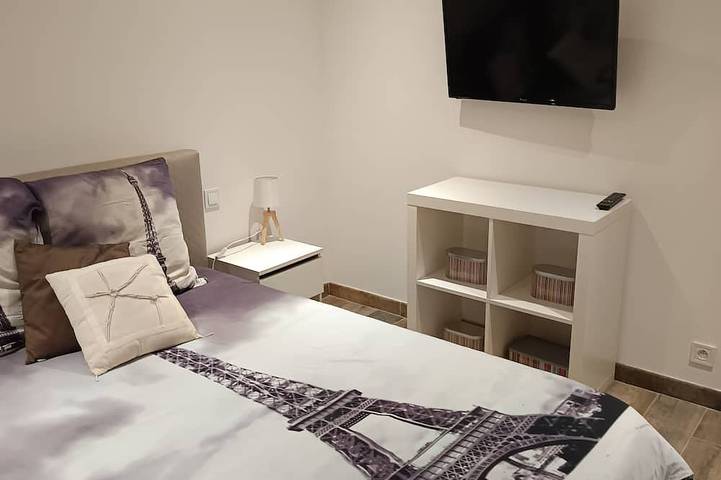 Chambre d’hôte pour 2 personnes, avec jardin à Pia - 4