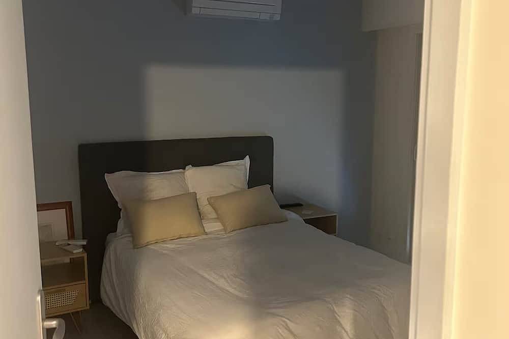 Exceptional Villa 10 Minutes From Bordeaux in Carignan-de-Bordeaux, Región de Burdeos