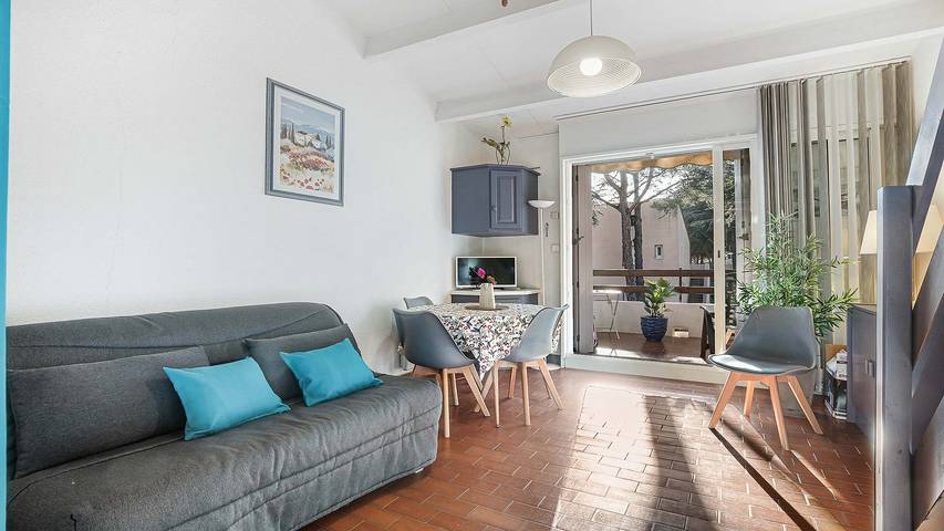 Gîte pour 4 personnes, avec balcon dans Plage de La Roquille