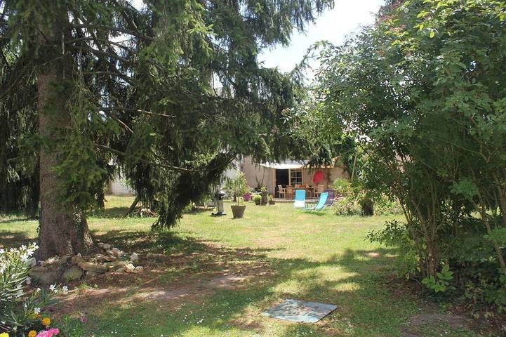 Maison d’hôte pour 3 personnes, avec piscine ainsi que terrasse et jardin - 1