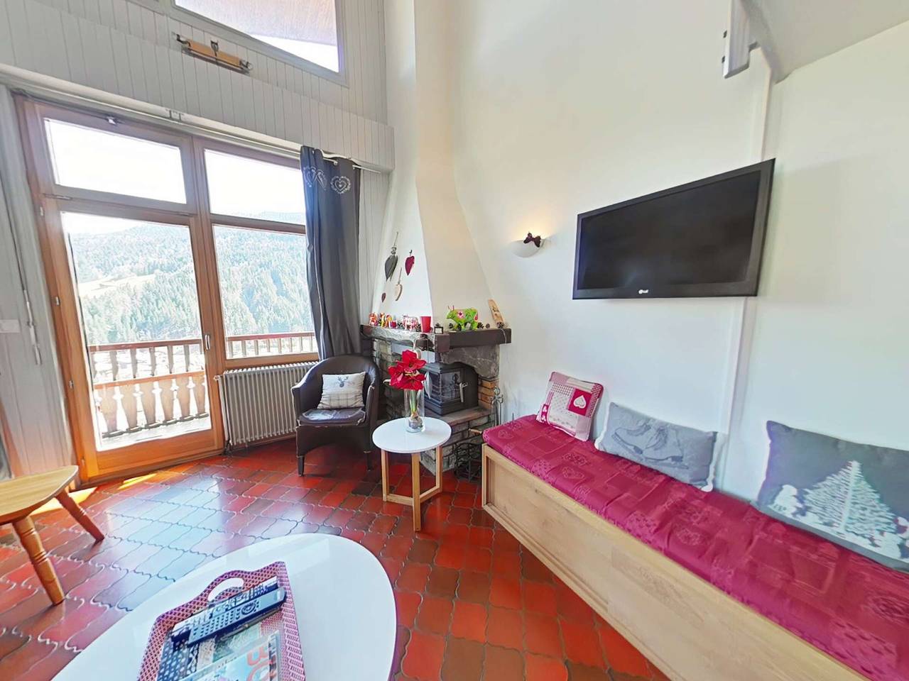 Entire apartment, 3-room apartment, sleeps 7, Le Grand-Bornand in Le Grand-Bornand, Annecy region