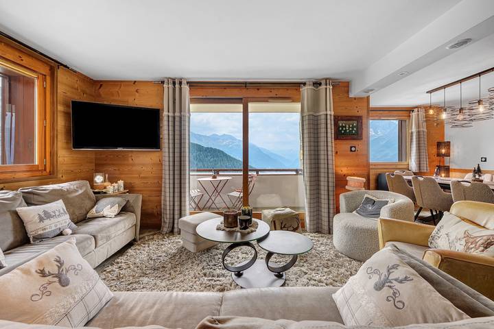 High-End Apartment in La Rosière 1850, 5 Rooms for 10 Guests, Ski-In/Ski-Out