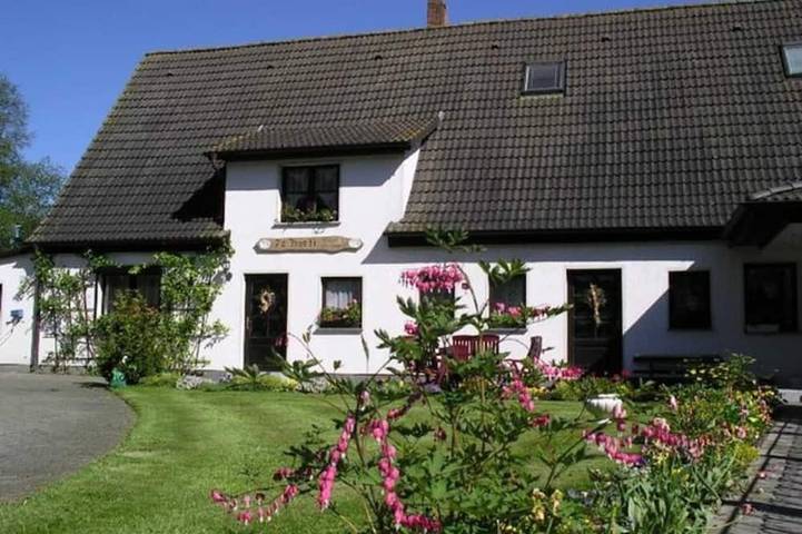 Ganze Wohnung, Fewo 2 - Ferienhaus To Hus in Thesenvitz, Bergen auf Rügen