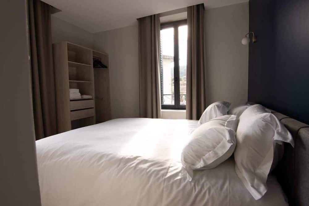 Entire apartment, 4-person air-conditioned apartment 1 bedroom + sofa bed Cliersou 103 in Châtel-Guyon, Riom region