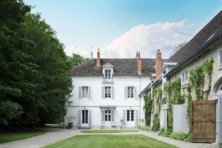 Château pour 20 personnes, avec Balcon et Terrasse ainsi que Jardin et Piscine à Beaune