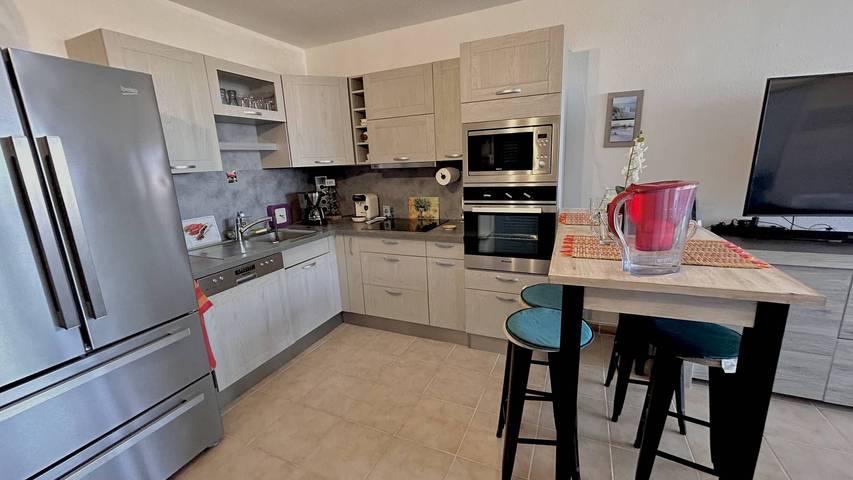 Gîte pour 4 personnes, avec terrasse dans Plage Lydia - 3