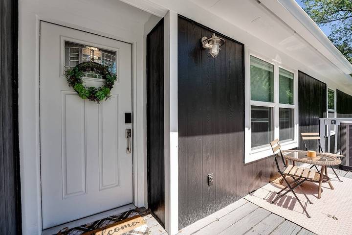 Ferienhaus für 9 Personen, mit Garten und Whirlpool - 1