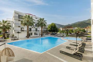 Hôtel pour 2 personnes, avec jardin et piscine ainsi que vue et bassin pour enfant dans Stavros