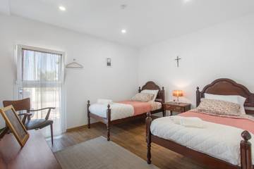 Gîte pour 2 personnes, avec jardin et bassin pour enfant dans Ourém