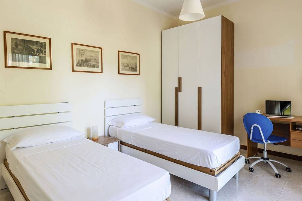 Ganze Wohnung, Schöne Wohnung für 4 Gäste mit  W-Lan, Tv und Innenhof in Lecco, Westliche Bergamo-Alpen