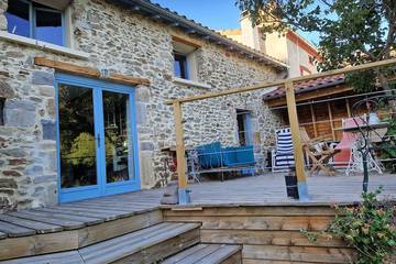 Gîte pour 4 personnes, avec jardin et balcon à Auzon