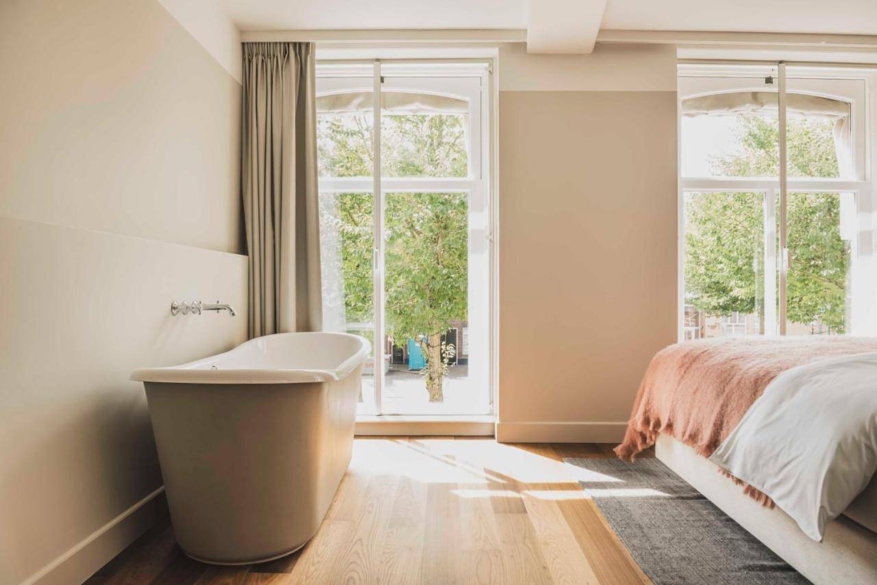 Standard King Room in Weesp, Groene Hart