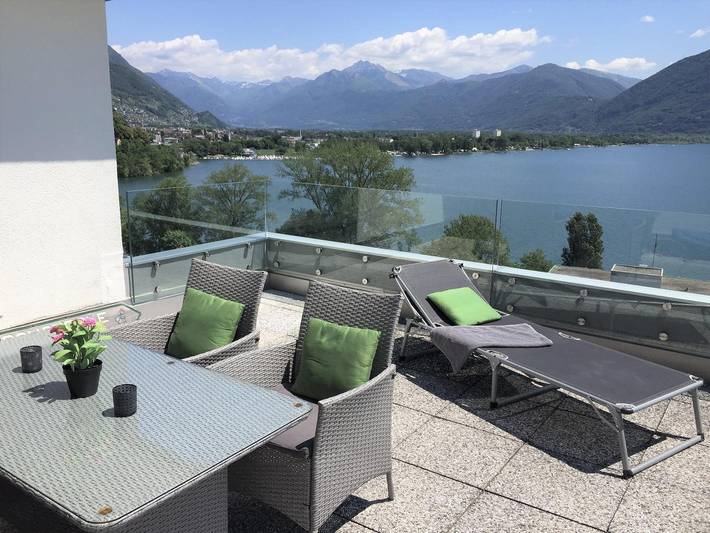 Ferienwohnung für 2 Personen, mit Terrasse und Seeblick
