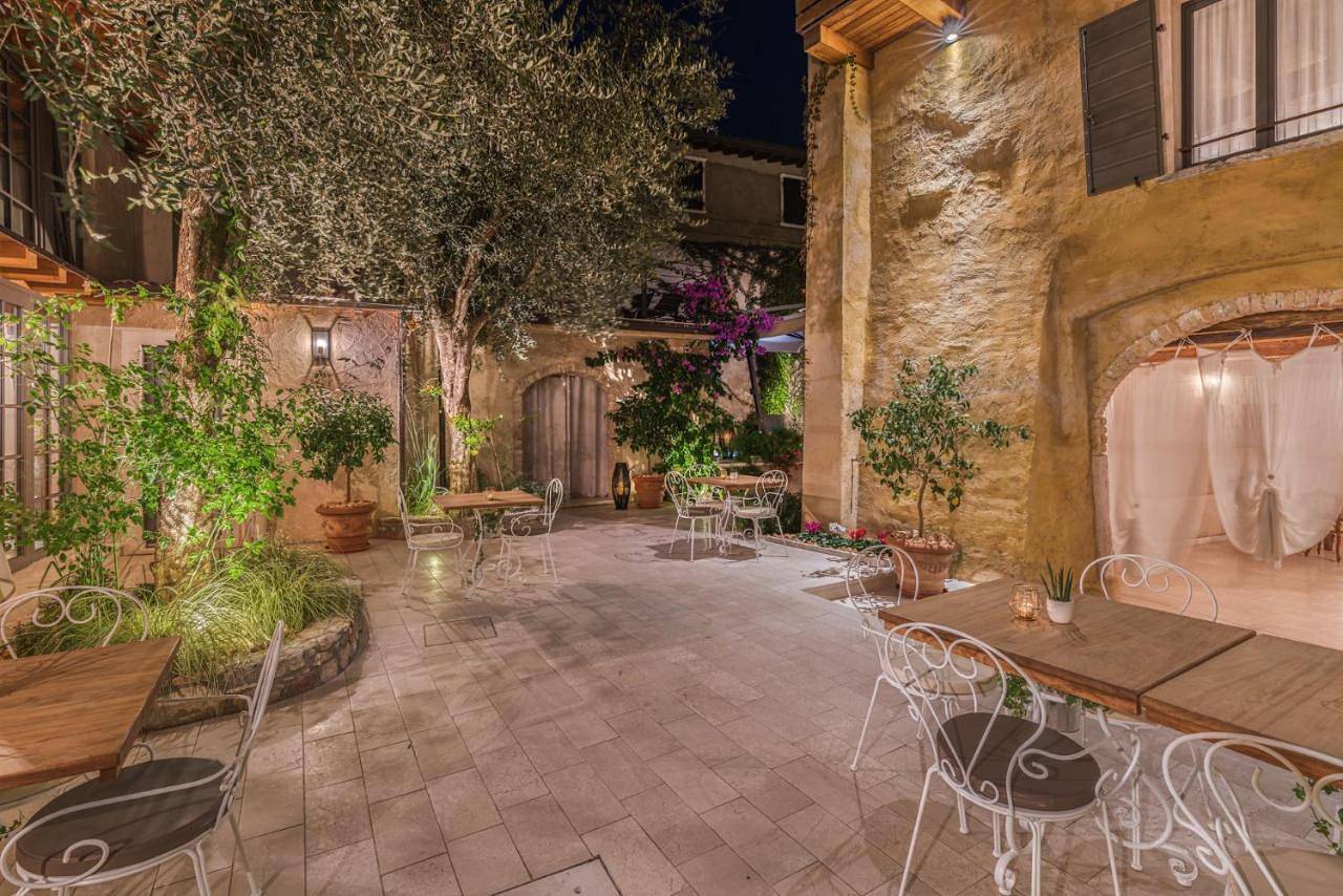 Corte Alma Spa and Luxury Home in Gargnano, Prealpi Gardesane