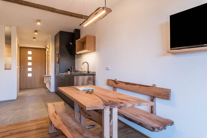 Appartamento intero, Appartamento "Aschnerhof Holzhitt" con vista sulle montagne, balcone privato e Wi-Fi in Longomoso - Lengmoos, Renon