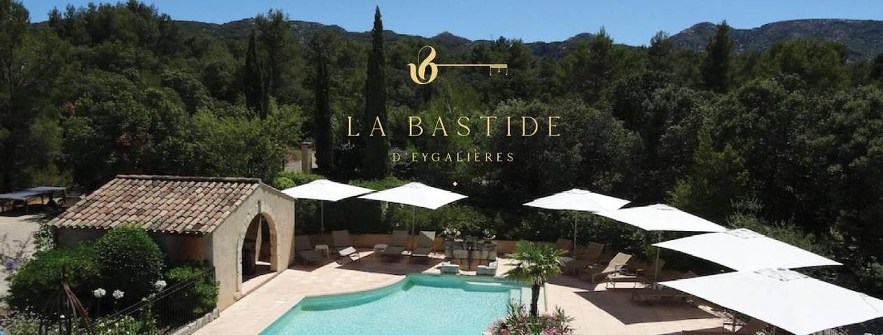 Hôtel pour 2 personnes, avec jardin ainsi que piscine et vue à Eygalières - 2