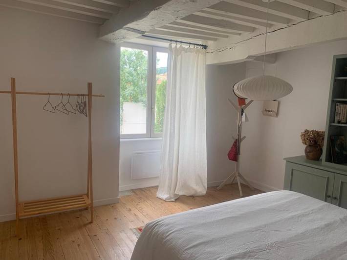 Location de vacances pour 4 personnes, avec terrasse et vue à Vergisson - 3