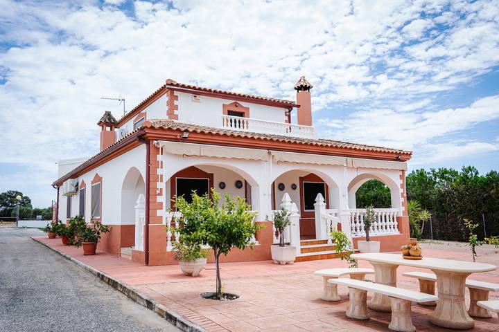 Casa rural para 34 personas, con Jardín en Provincia de Córdoba