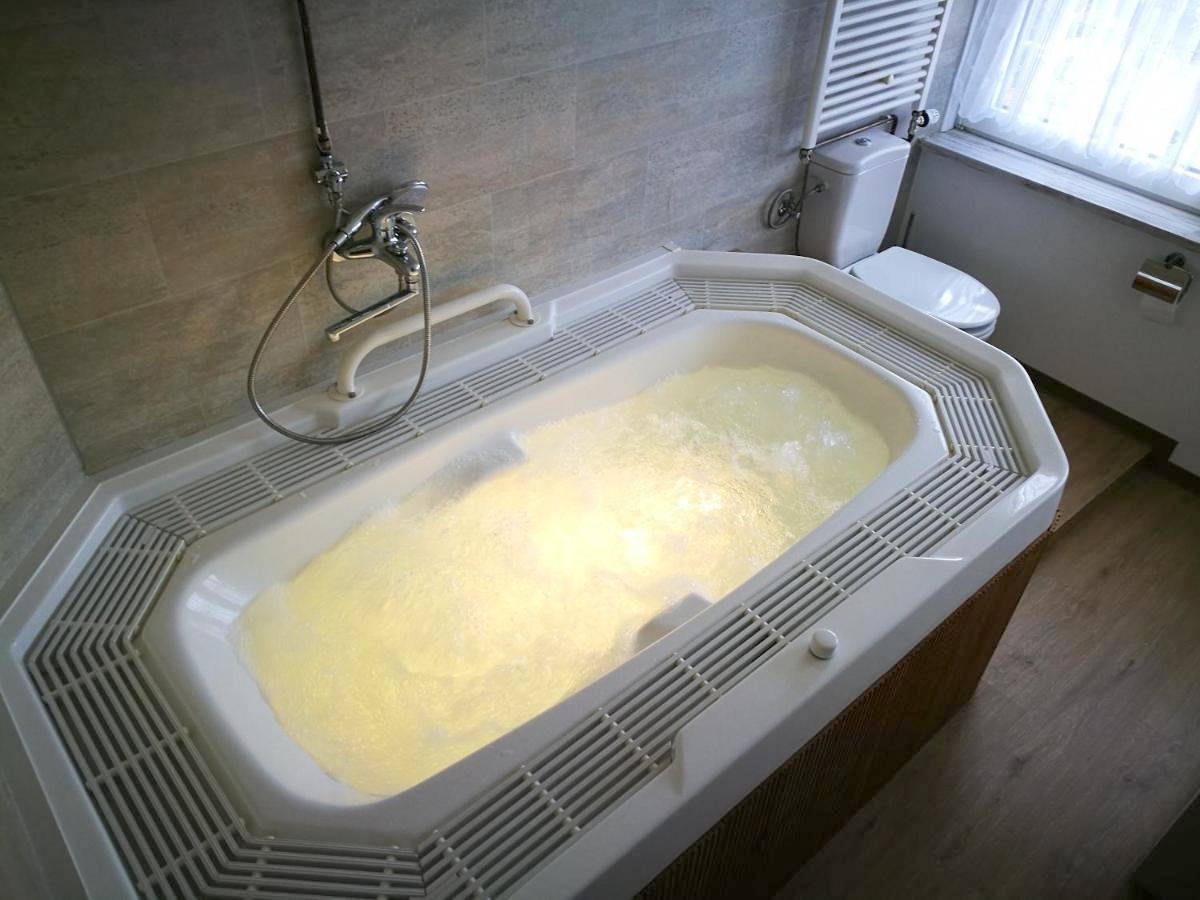 Ganze Wohnung, Ferienwohnung mit Whirlpool in Ihlienworth, Cuxland