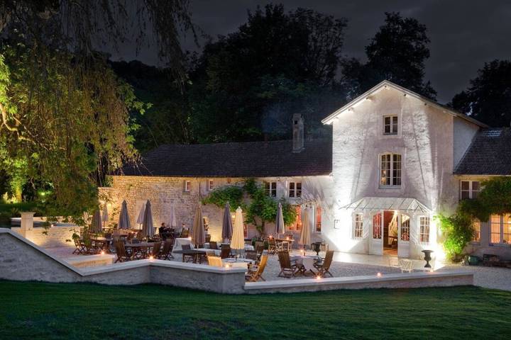 Hôtel pour 3 personnes, avec Terrasse et Jacuzzi ainsi que Jardin et Vue