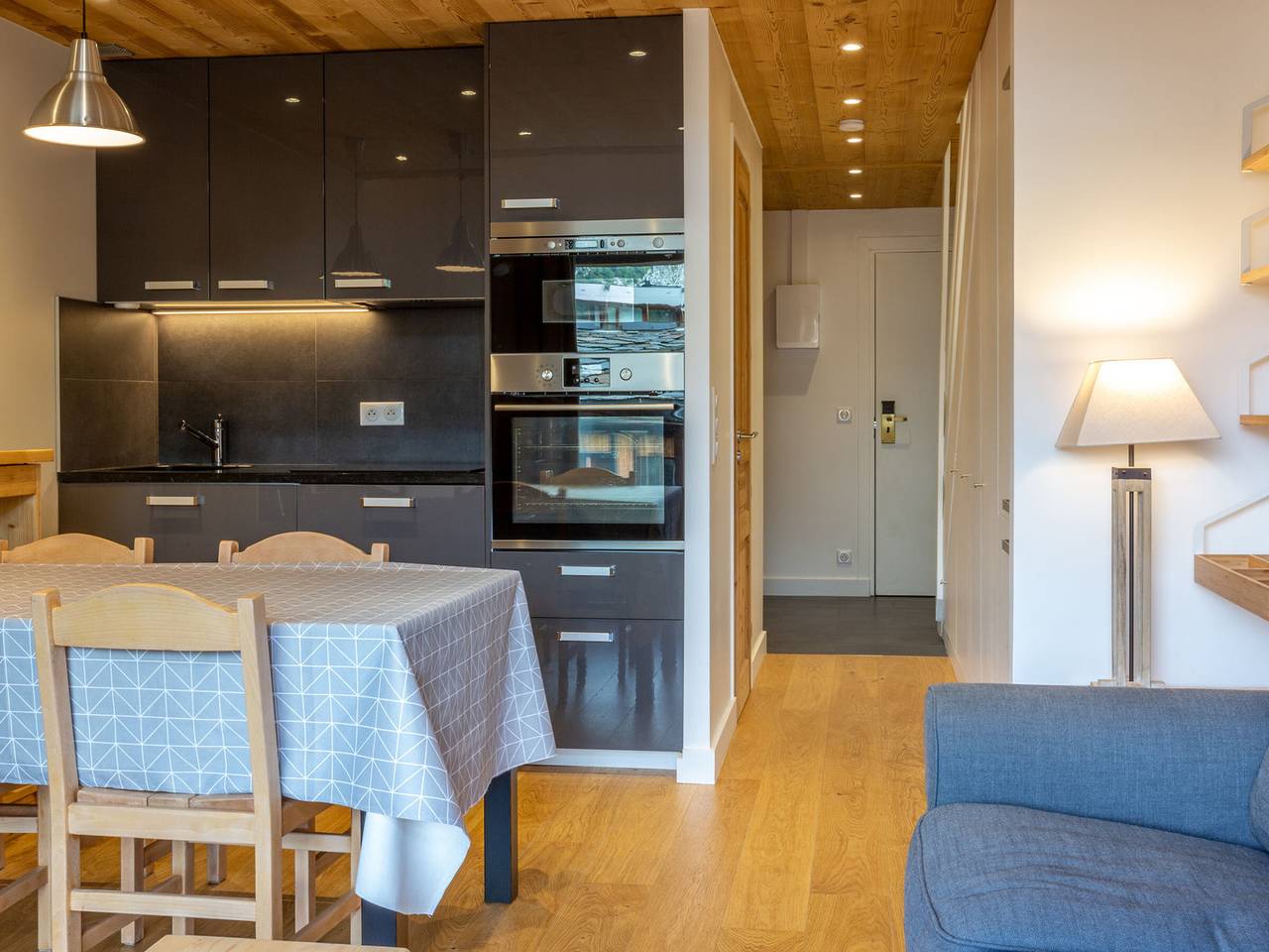 Ganze Wohnung, Superbes Apart, Zentrum Val-d'Isère, nah zu Pisten, Geschäften, 5 Pers. in Val-d'Isère, Rutor-Gruppe