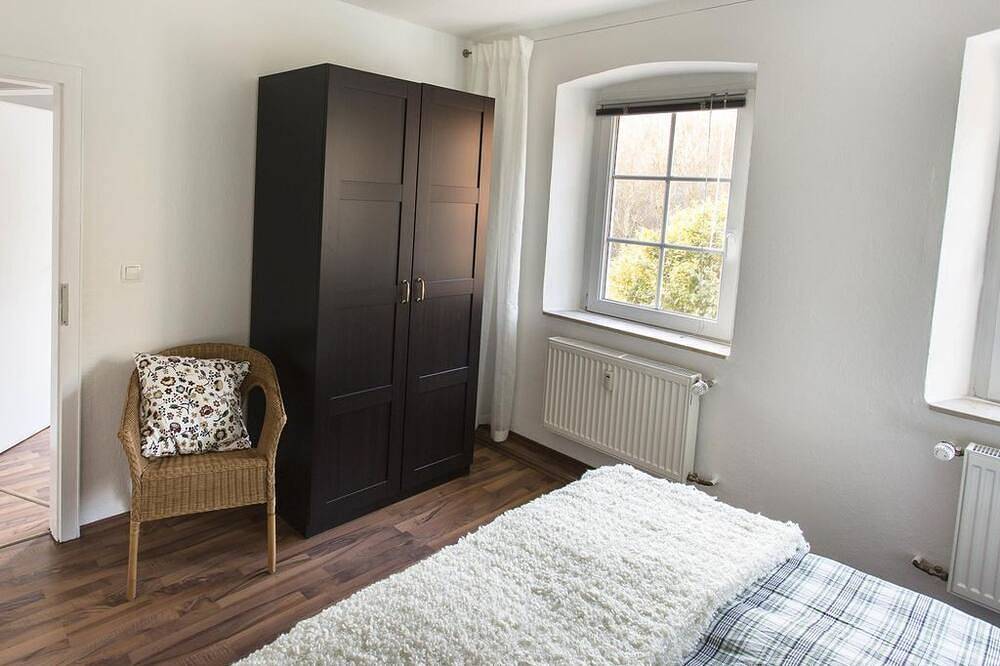 Ganze Wohnung, Am Mühlenbach 6-Bett-Ferienwohnung Bad/Wc - Ferienwohnungen im Sauertal in Ralingen, Landkreis Trier-Saarburg