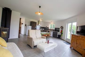 Gîte pour 4 personnes, avec jardin et terrasse, animaux acceptés à Tocane-Saint-Apre