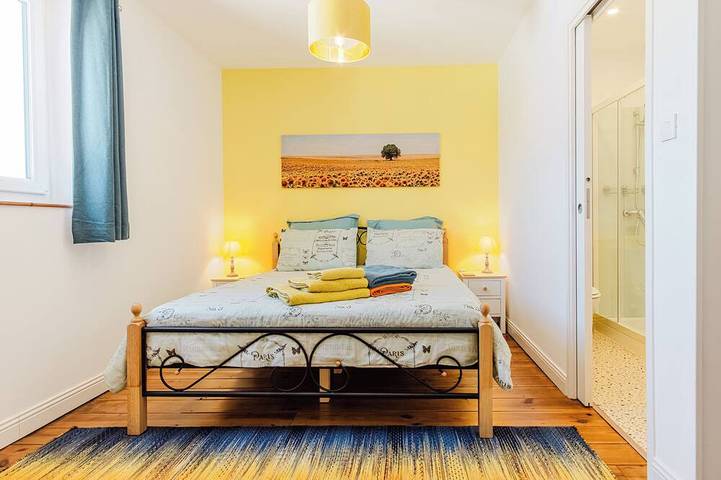 Gîte pour 6 personnes, avec jardin et piscine à Villeneuve-la-Comtesse - 2