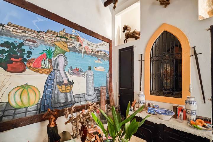 Apartment 'Navila' with Shared Pool, Wi-Fi and Air Conditioning in Dalt Vila, Ibiza (Municipality)